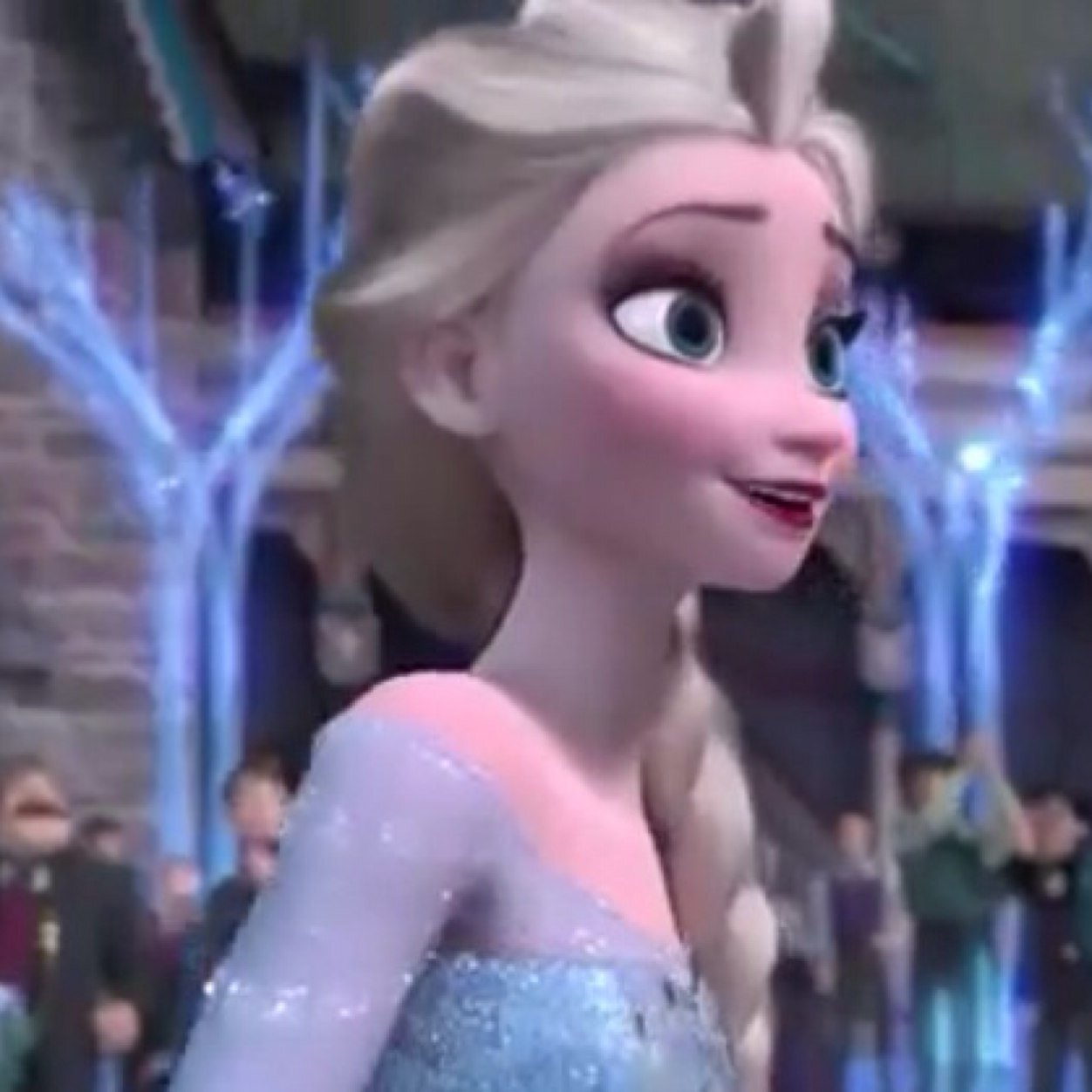 I got snow powers and queen of arendelle. Jealous much.