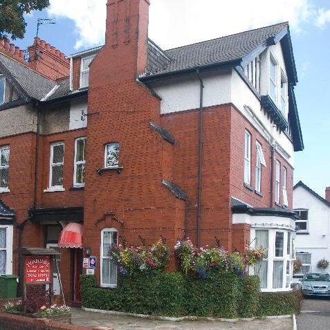Bed & Breakfast, Licensed Bar, Car Park, All rooms en-suite, Free Wi-Fi
