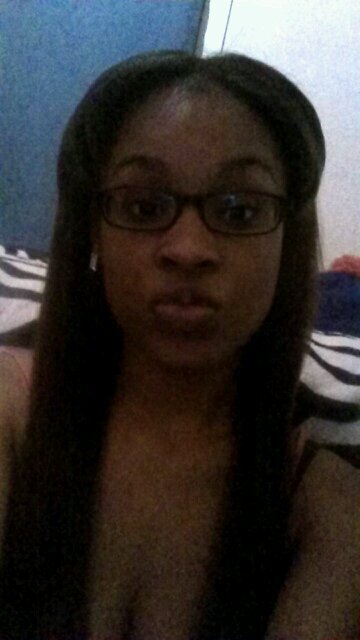 Bombshizz_'s profile picture. Follow me nd Il always Follow Back!! :))