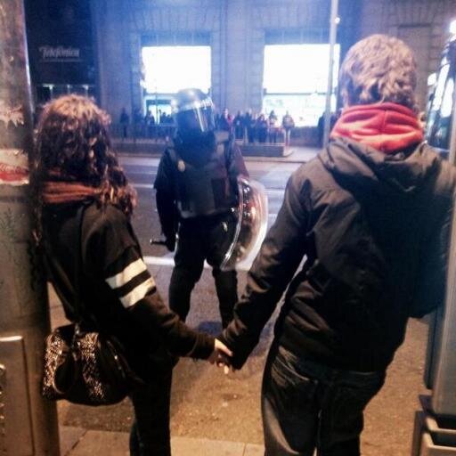 GEÓLOGO... y de los buenos. Somos las únicas personas que se alegran cuando tiran nuestro trabajo por tierra. Tb dicen que somos los hombres más atractivos.