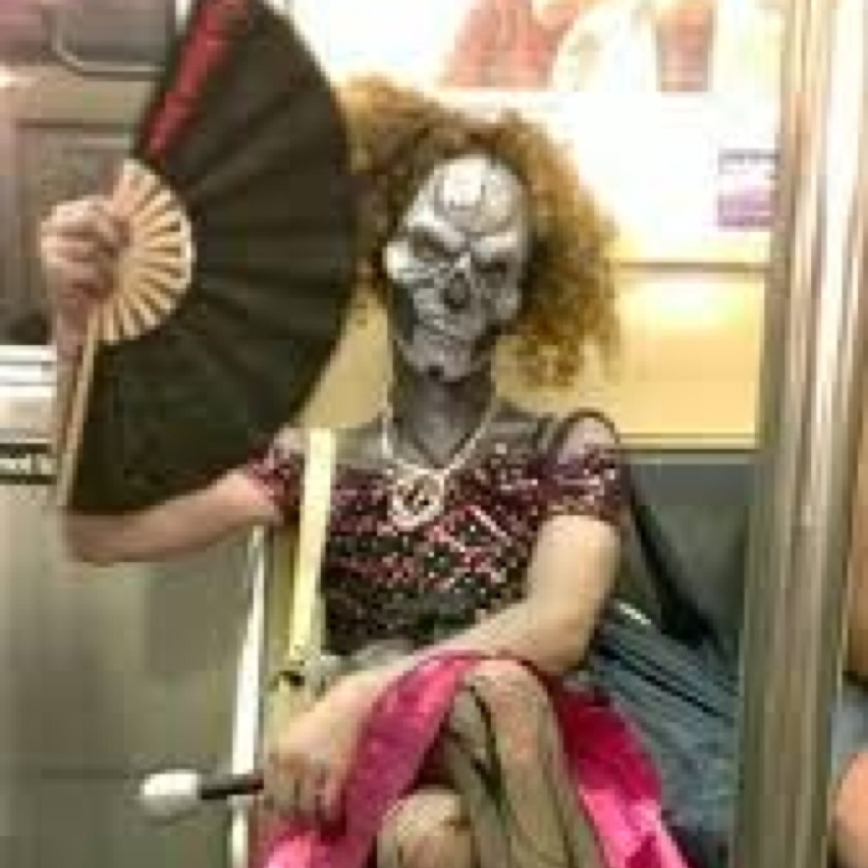 OjaLorenzo's profile picture. Deja se mirar si no te puedes espantar