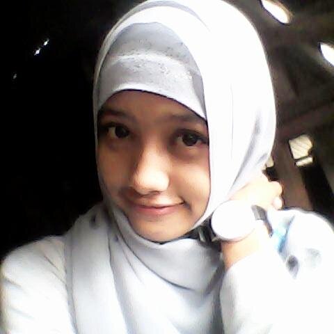 Jadilah kebanggaan kedua orang tua ... :)