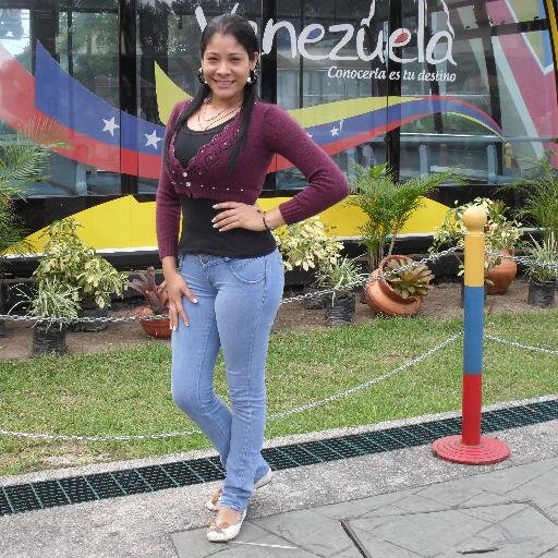 laurimer_88's profile picture. Humilde, perseverante y mi fe en dios