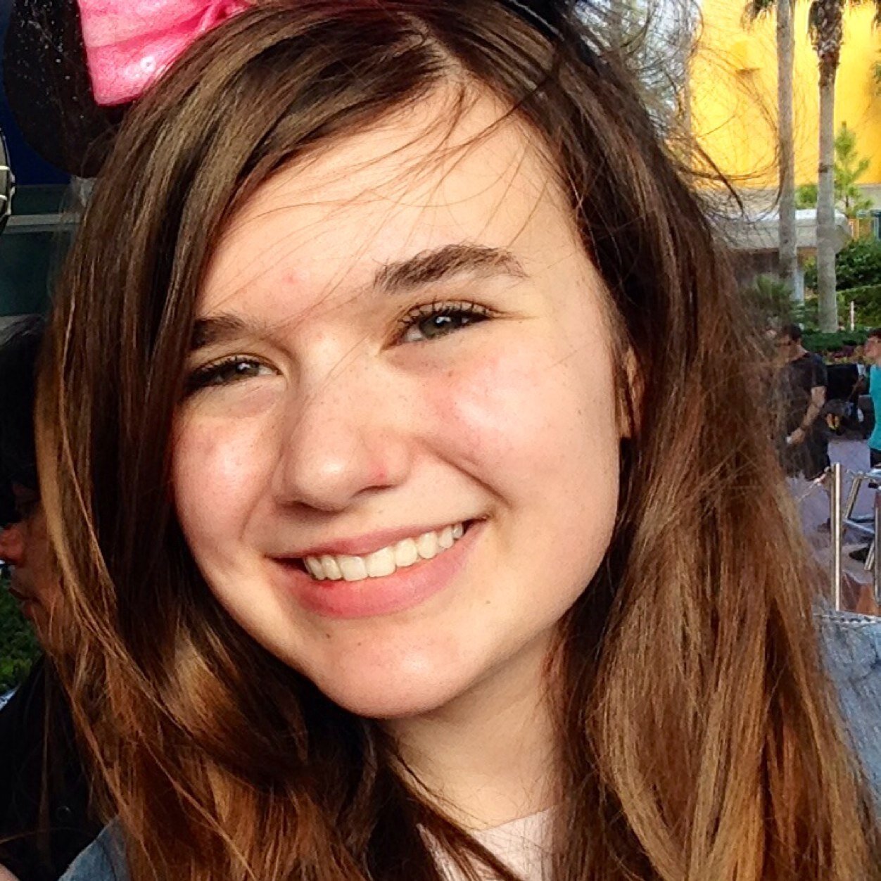 Addie here! :) I just tweet things you most probably don't care about. Follow me or not-- I'll still be tweeting (barely).