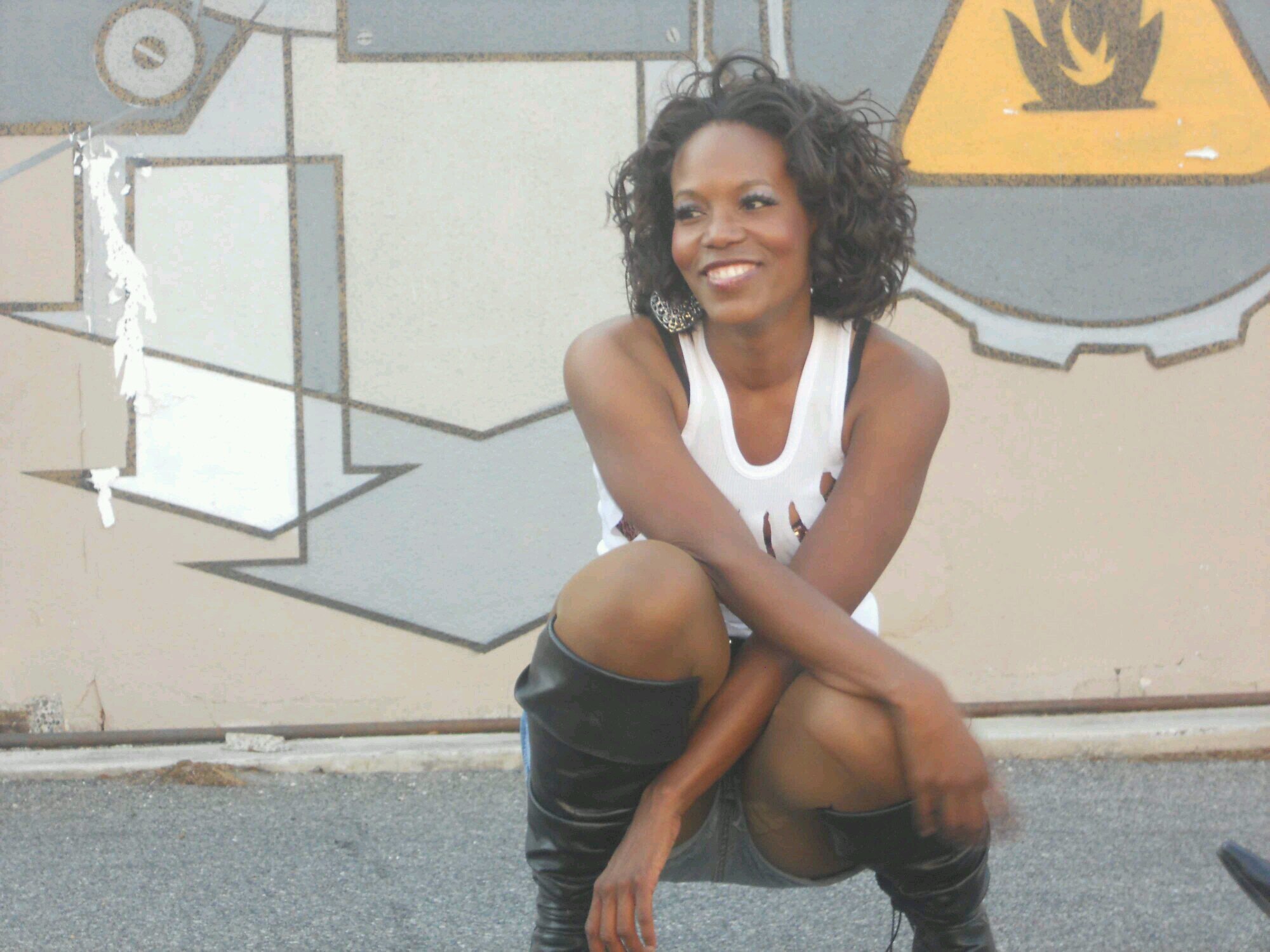 NoMinorActress's profile picture. Taking it one day at a time