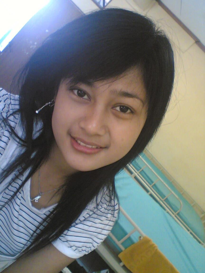 Wanita Cantik Kelas 6 Sd