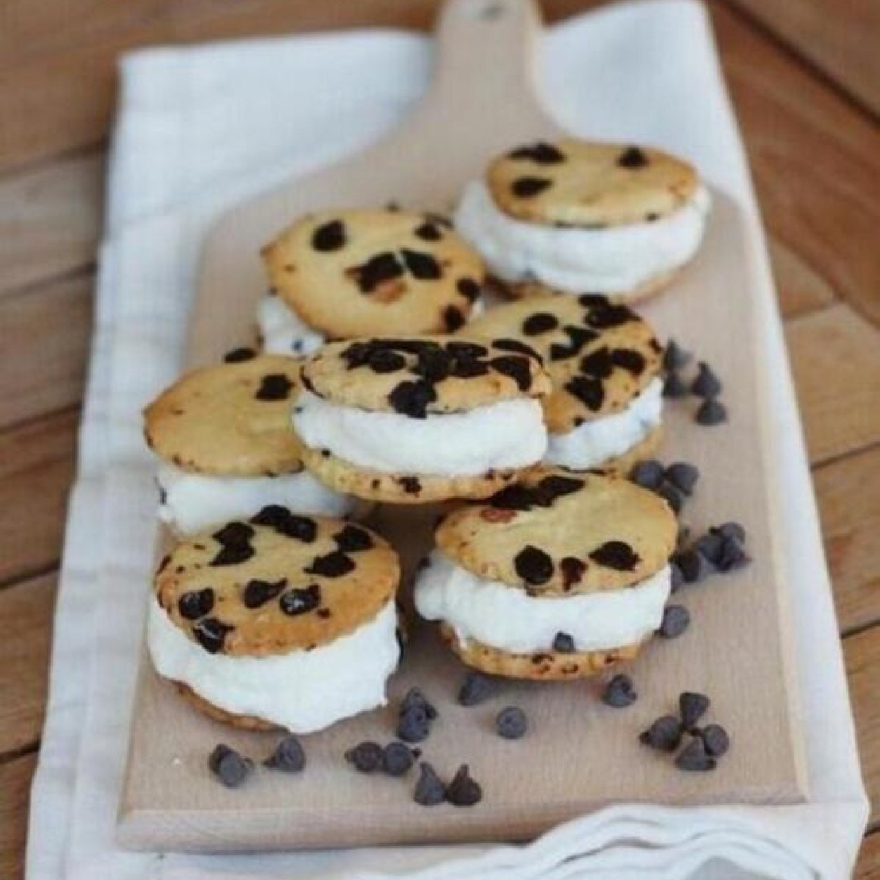 ItsFoodPom's profile picture. Your daily dose of food porn.