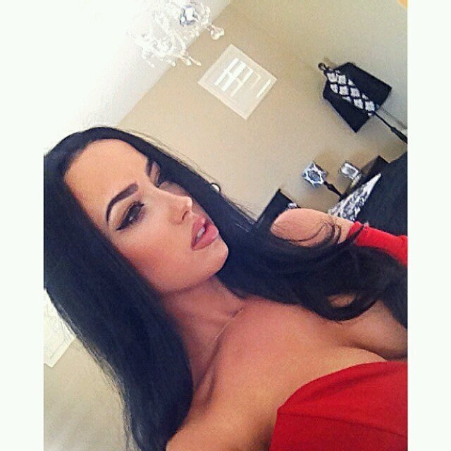 instagram:lovelyssabi