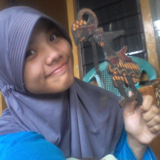 just loyal to god, rosul, and parent ^_^