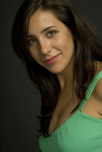 I'm an attractive single girl that loves dating and dating websites!