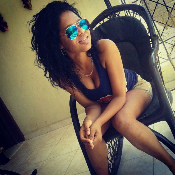 proxima comunicadora, que deja todo en la mano de Dios..  ♥,  muy optimista y muy sincera con los demas....