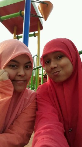 sarah_ayu31's profile picture. -I Heart My Sarah'sducknatic-