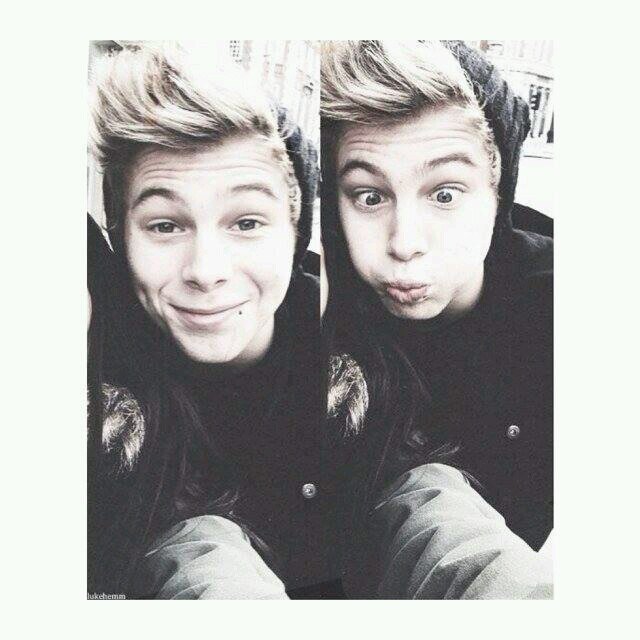 Hey ! I gave you a free follow so please
go follow @GinteM1D :)