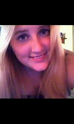 EmNoelle_'s profile picture. 