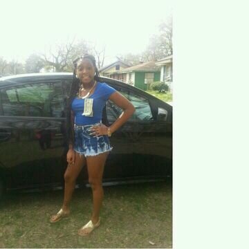 follow @female__hustlaaa