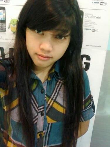 claudiamaulida's profile picture. 