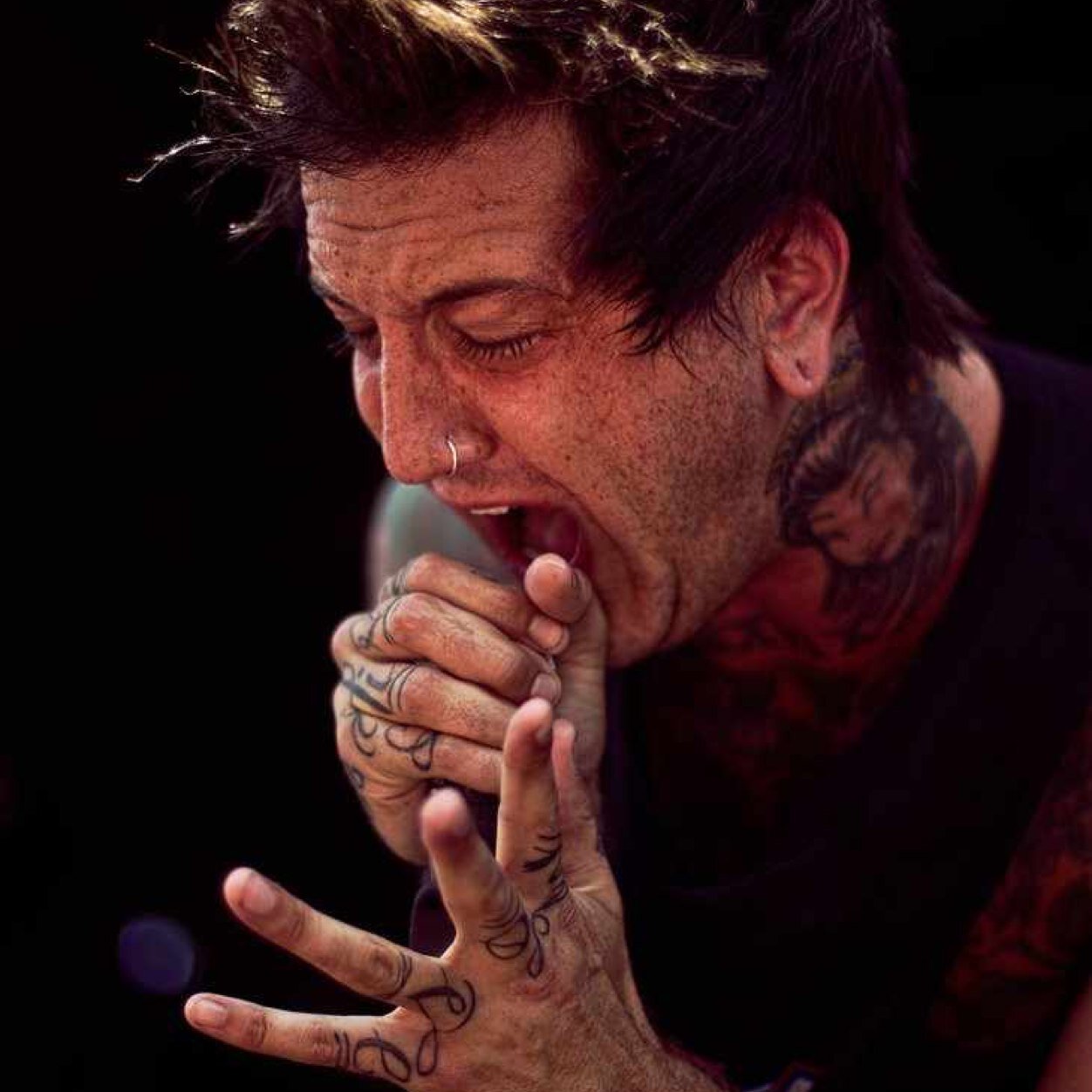 i love bands. you love bands. we love bands. lets be friends.