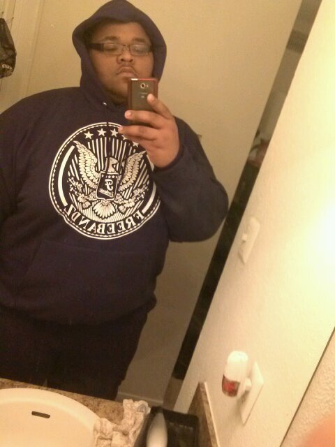 BornToBeAKing's profile picture. Every King Deserves His Crown