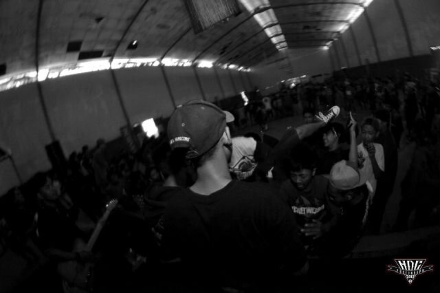 MOJOKERTO HARDCORE/PUNK | MEMBER @MJHC_crew BOOKING CONTACT: ☎ 085645480163 / 2668BCDA :)
