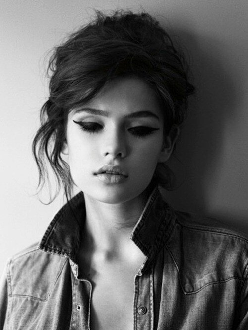 Do magic. Enter my heart without touching me.