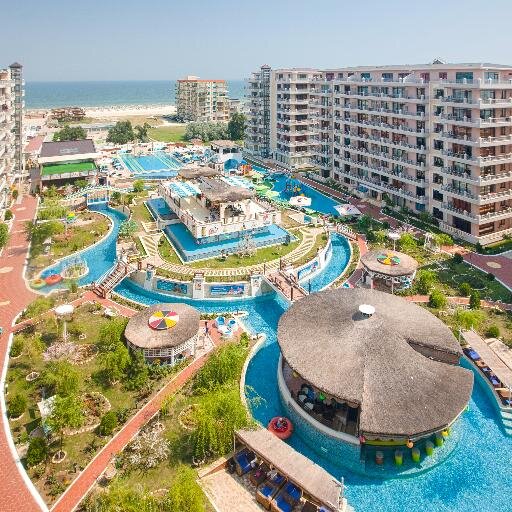 PhoeniciaHR's profile picture. Located in North Mamaia at the end of 150 meters of private beach, the complex represents the most spectacular investment in recent years.