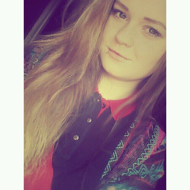 bethanylevix's profile picture. Everyone sees what you appear to be, few know what you are.