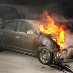 Ja want prius is zoooooww niet leuk ): BURN BABY BURN !