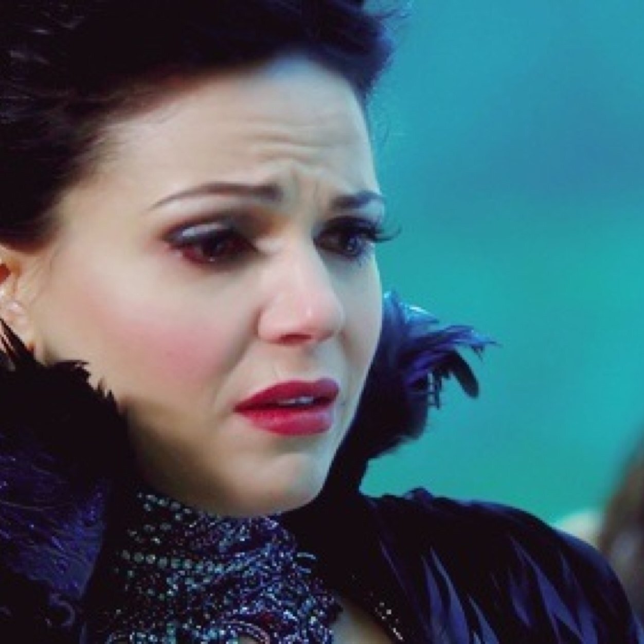 tweeting once quotes and fangirling over my queen lana parrilla ❤️❤️