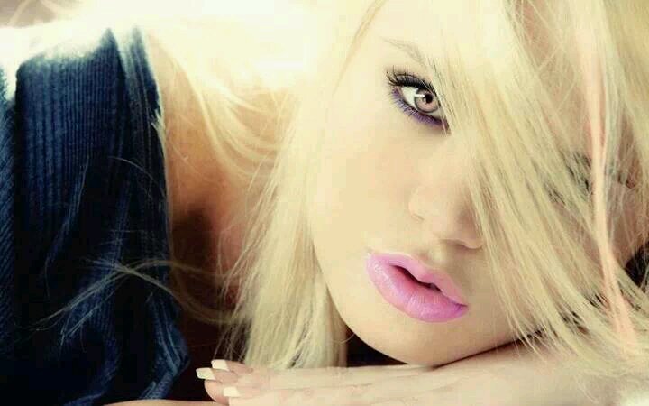 ‏‏‏‏الخاص ممنوووووع       ♥♥♥         سأكتفى بعشق شخص جعلنى فى قلبه كل شئ