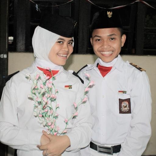 ♥@IchaAnisaChindi