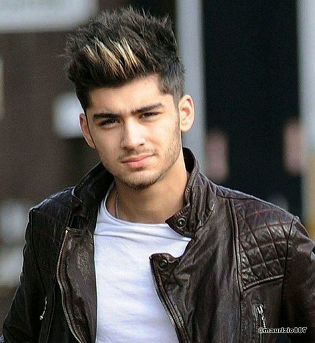 This is not the original ID ,but the fans can follow for latest upates of Zayn Malik #directioner