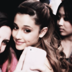 I am 15 years old i live in south korea follow back. i love @taylorswift13 &@ArianaGrande forever and always