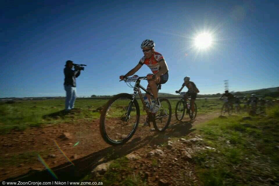 Owner of singletrack cycles. Semi pro @Demacon ALO