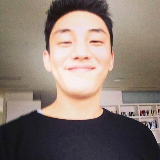 공유 Yoo Ah In에 관한 모든 것 그리고 항상 혼돈의 지원을 계속. Let's follow us ~