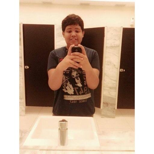 Des4peg4do's profile picture. Vamos viver, vadiar, o que importa é nossa alegria.
http://t.co/nXwamj3kGV