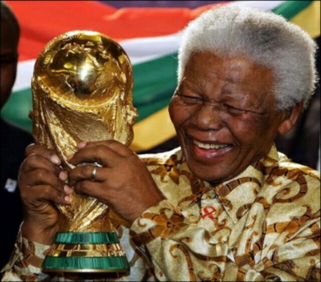 If i follow you please follow back I want to make history ,your follow back will contribute to making history .Love and peace.