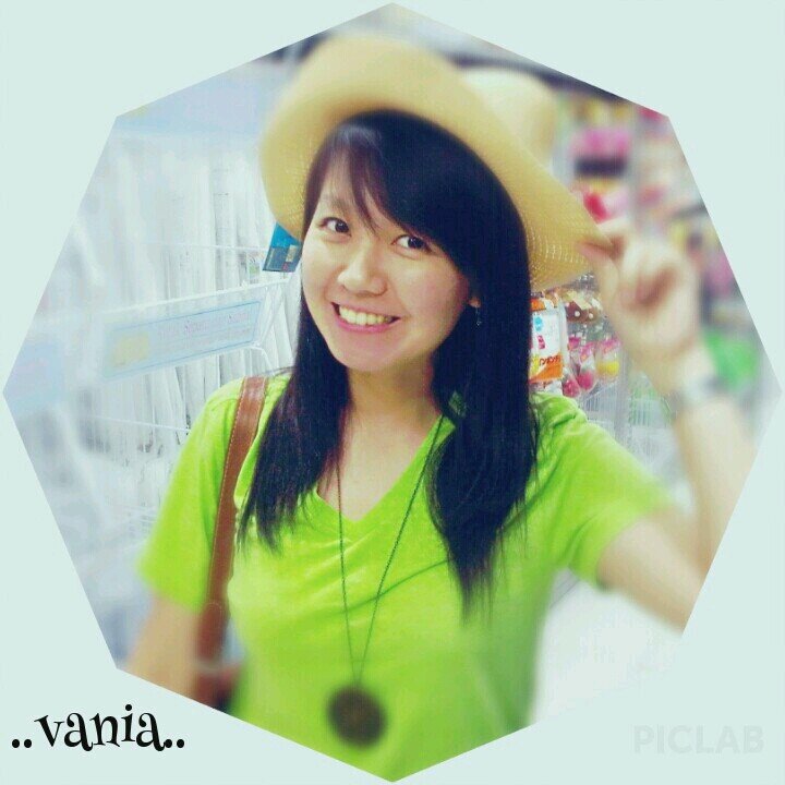 Fb : tirza vania, instagram : vaniatirza, line : vaniatirza