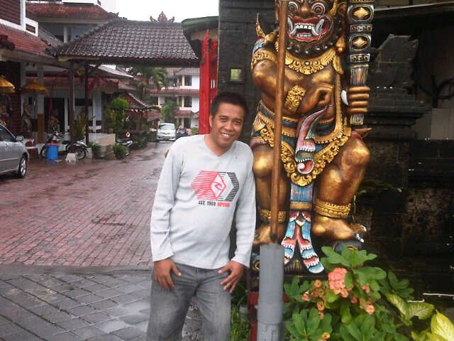 Pram_jabrick's profile picture. All by my self