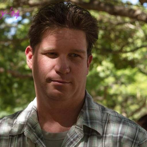 nicheandbeyond's profile picture. “As long as you’re going to be thinking anyway, think big.”