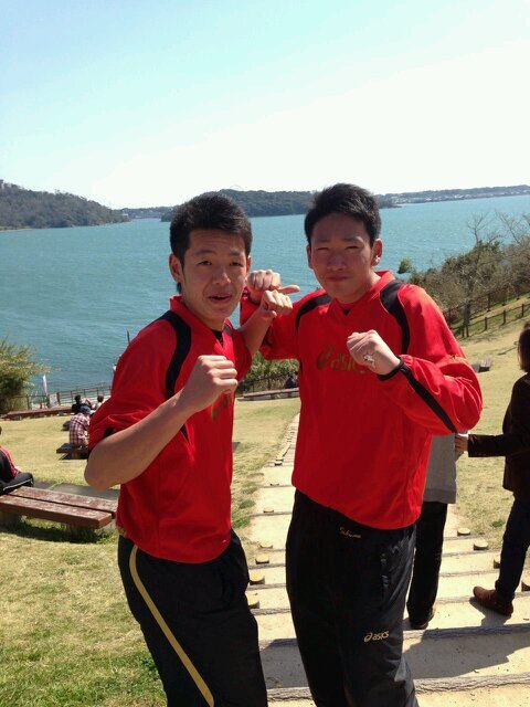 TakumaHandlove's profile picture. 右.UVER world