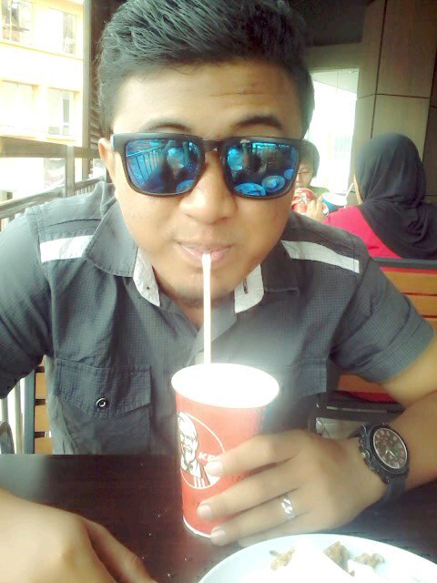 putraaepul's profile picture. age 22...stay simpang renggam.. friendly..