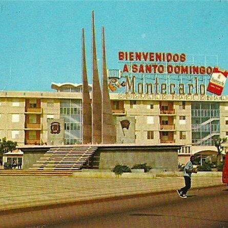 Bienvenido a Santo Domingo La Patria es Una Herencia de Todos Protegerla es tu deber  Contra los traidores  y los invasores