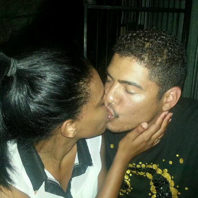 Down 2 earth, loving, caring,funny girl nd whose a ONE-MAN WOMAN**,) loves 2 party!! Loves my bf, family nd frwnds:) ohja wot u see is wot u get (^^,)♥☺