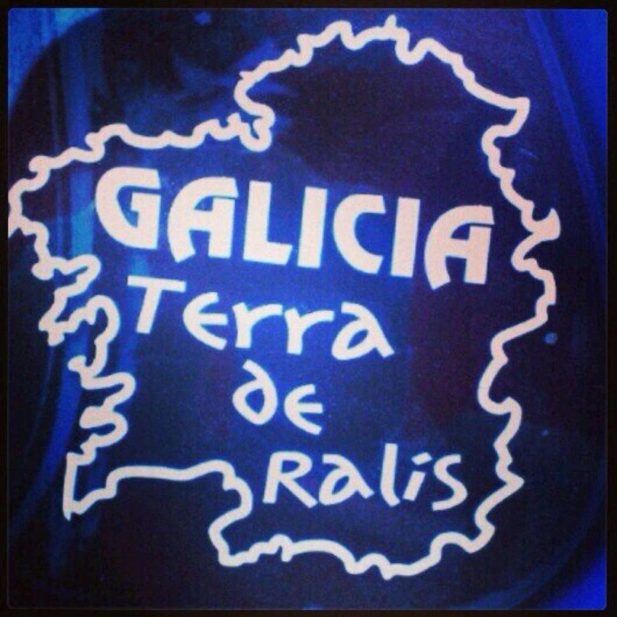 Grupo de amigos galegos 100%. Páxina sen animo de lucro, so fins de ser felices e facer felices a máis persoas. GALIZA TERRA DE RALLYS