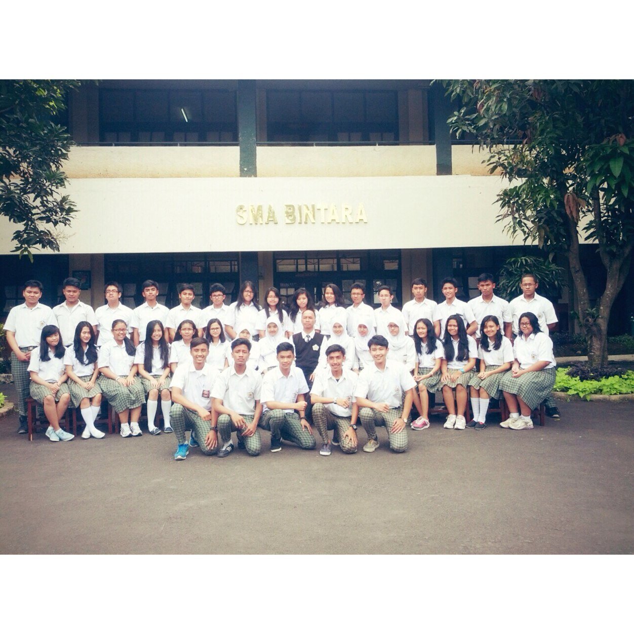 official twitter of Lascienza! we are science class of Bintara Senior Highschool!