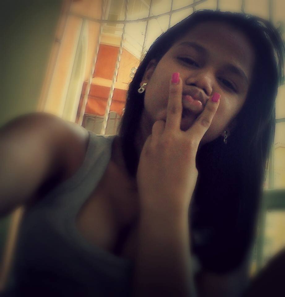 dime linda te llenaste de odio yo soy la rubia que te fustro a tu novio
