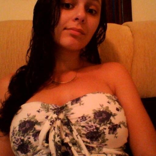 ~».Sou α αlєgяiα dє quєм αмα ..A tяistєzα dє queм odєiα ..E α ocupαçαo dє quєм iиvєjα.!