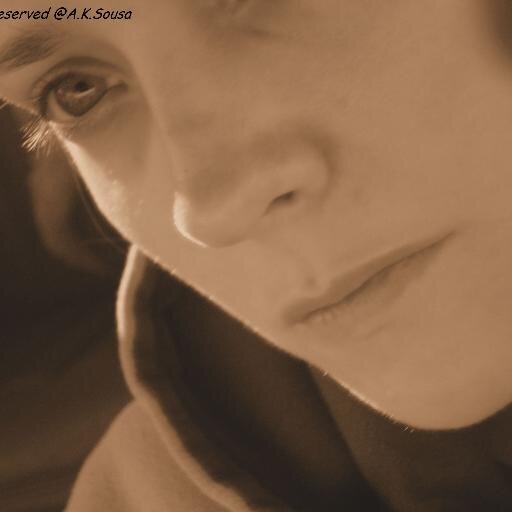 Exactly what should I say?
Non existent human pretendingto be somebody, here or not, dead or alive, no one cares!