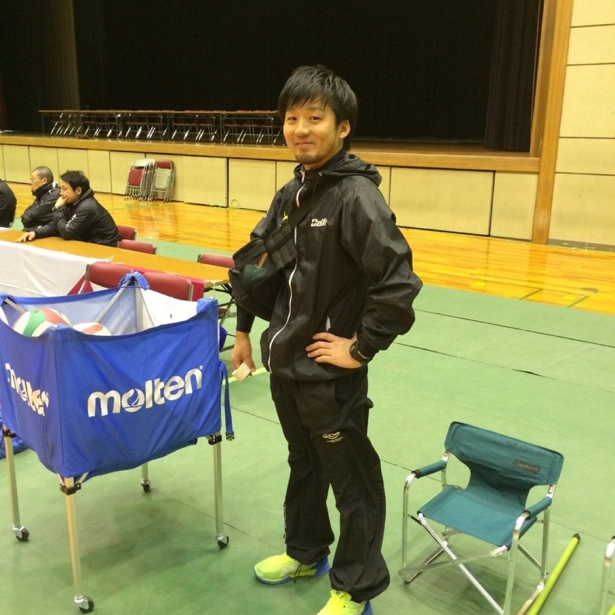 兵庫県伊丹市で鍼灸整骨院。AcuscopeとMyopulseという、微弱電流治療器を使用Medicai innovation /兵庫デルフィーノ/AJDF/伊丹アスリートクラブ /SpolinkJAPAN/バレメディ/バレー、バスケ、野球。