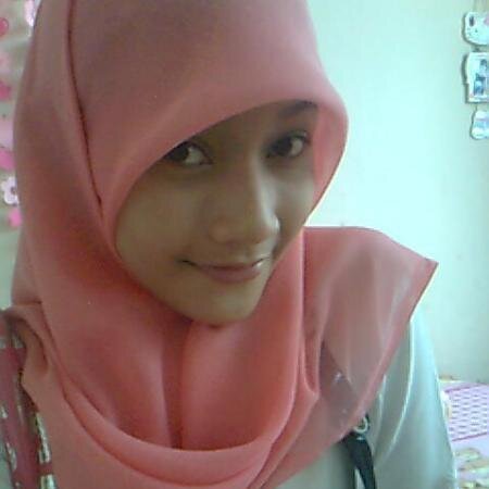 Muslimah Hijabers | Social Cares | Pussy Idol | UNIPA 2012 | Ninas Madritista
Everybody Need Best Friend